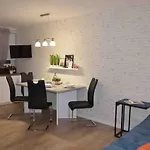 Apartment R&A Naftolin\'S Messe